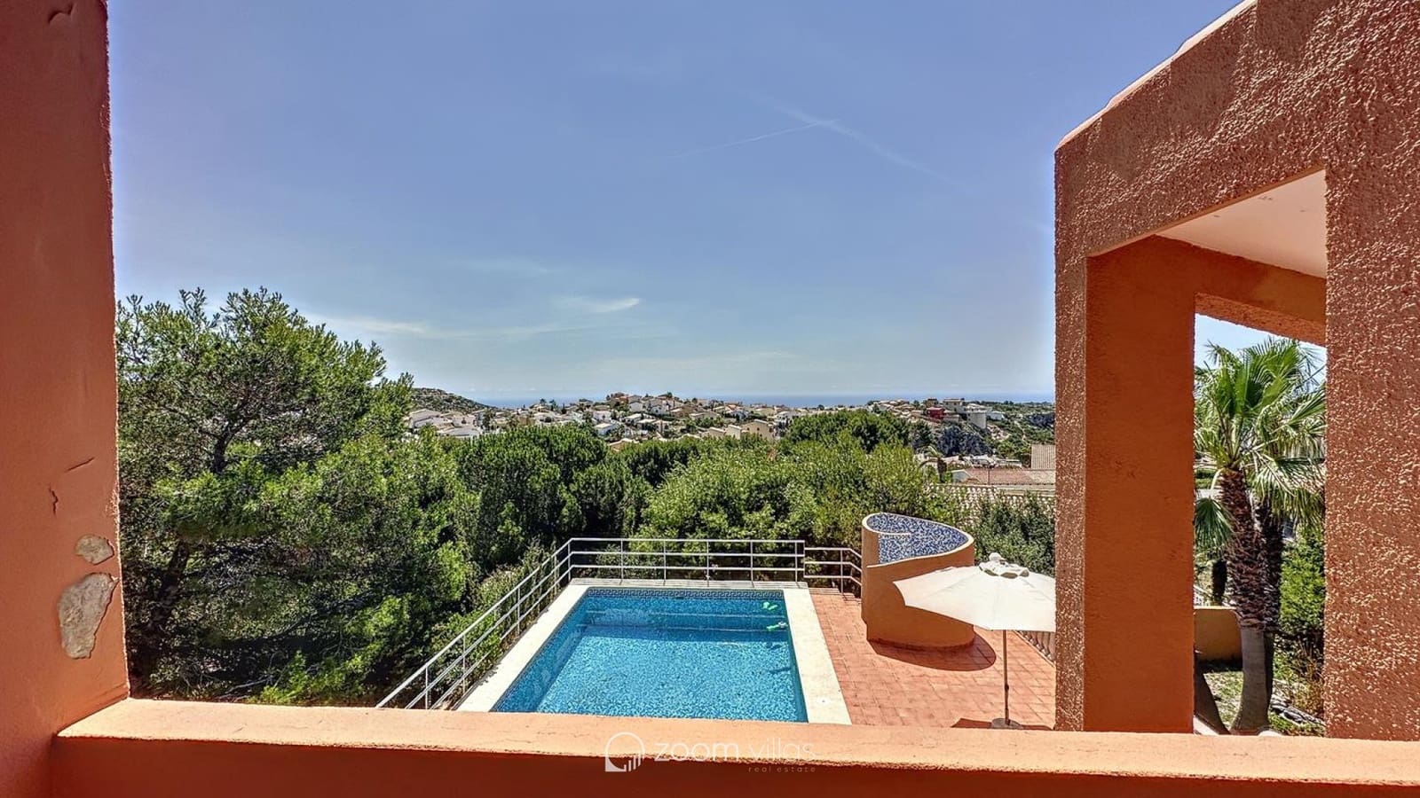 4 bedroom Villa for sale in Cumbre del Sol with pool garage - € 750,000 (Ref: 10023568)