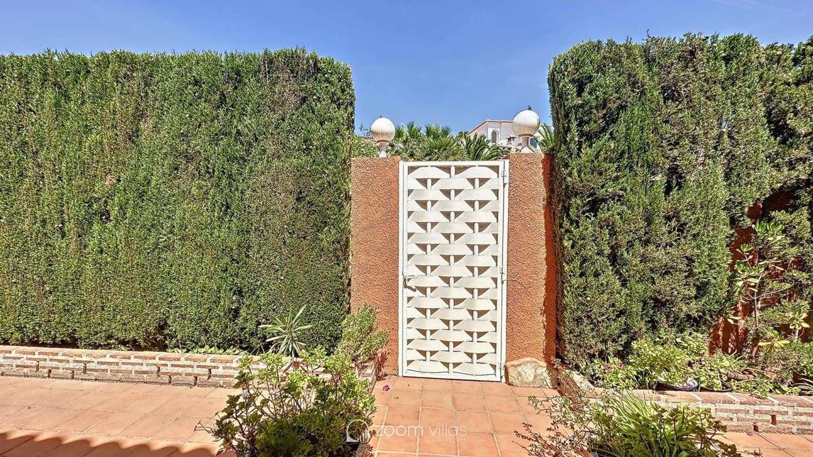4 bedroom Villa for sale in Cumbre del Sol with pool garage - € 750,000 (Ref: 10023568)