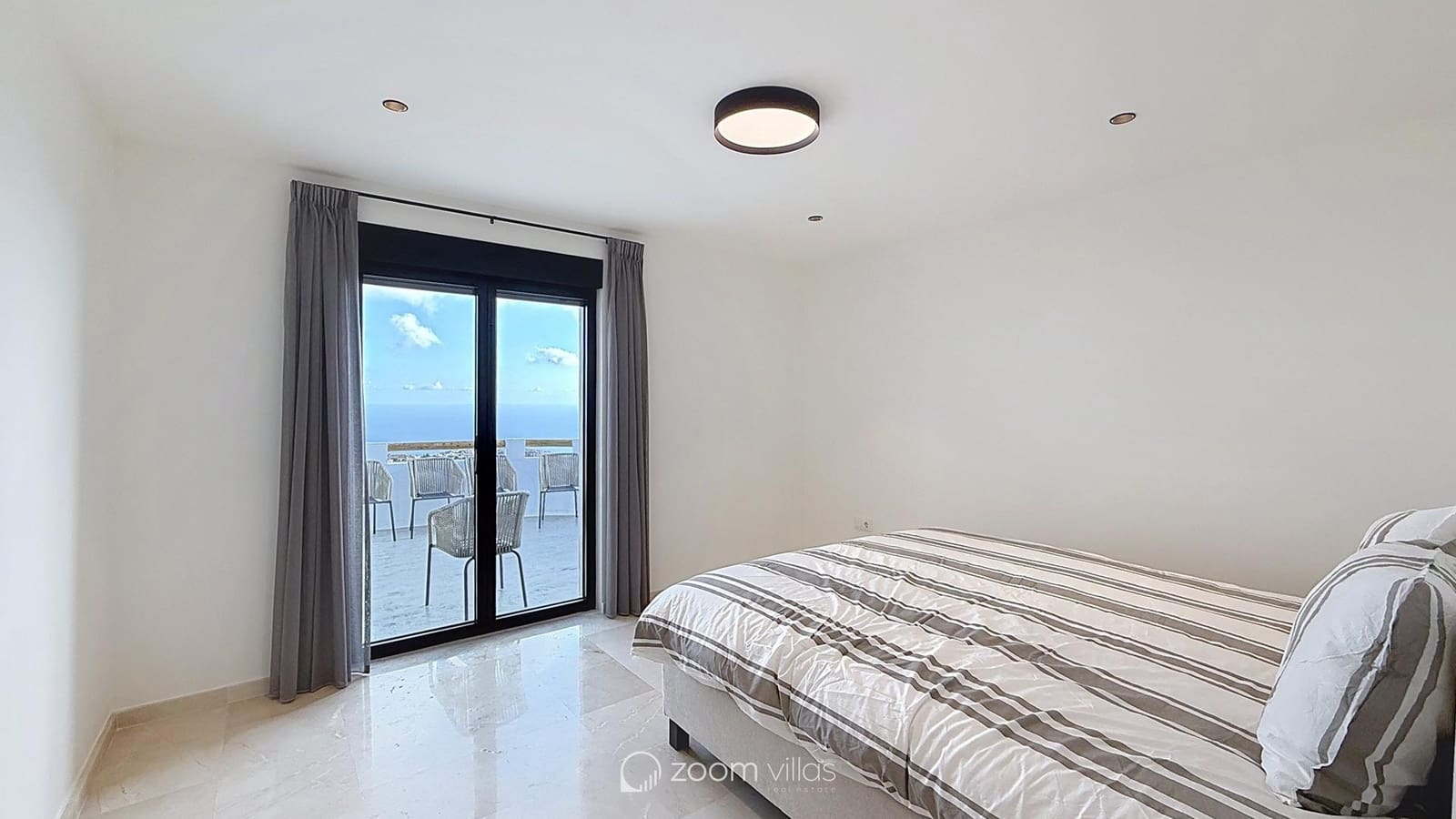 5 quarto Moradia para venda em Cumbre del Sol com piscina garagem - 1 495 000 € (Ref: 10028971)