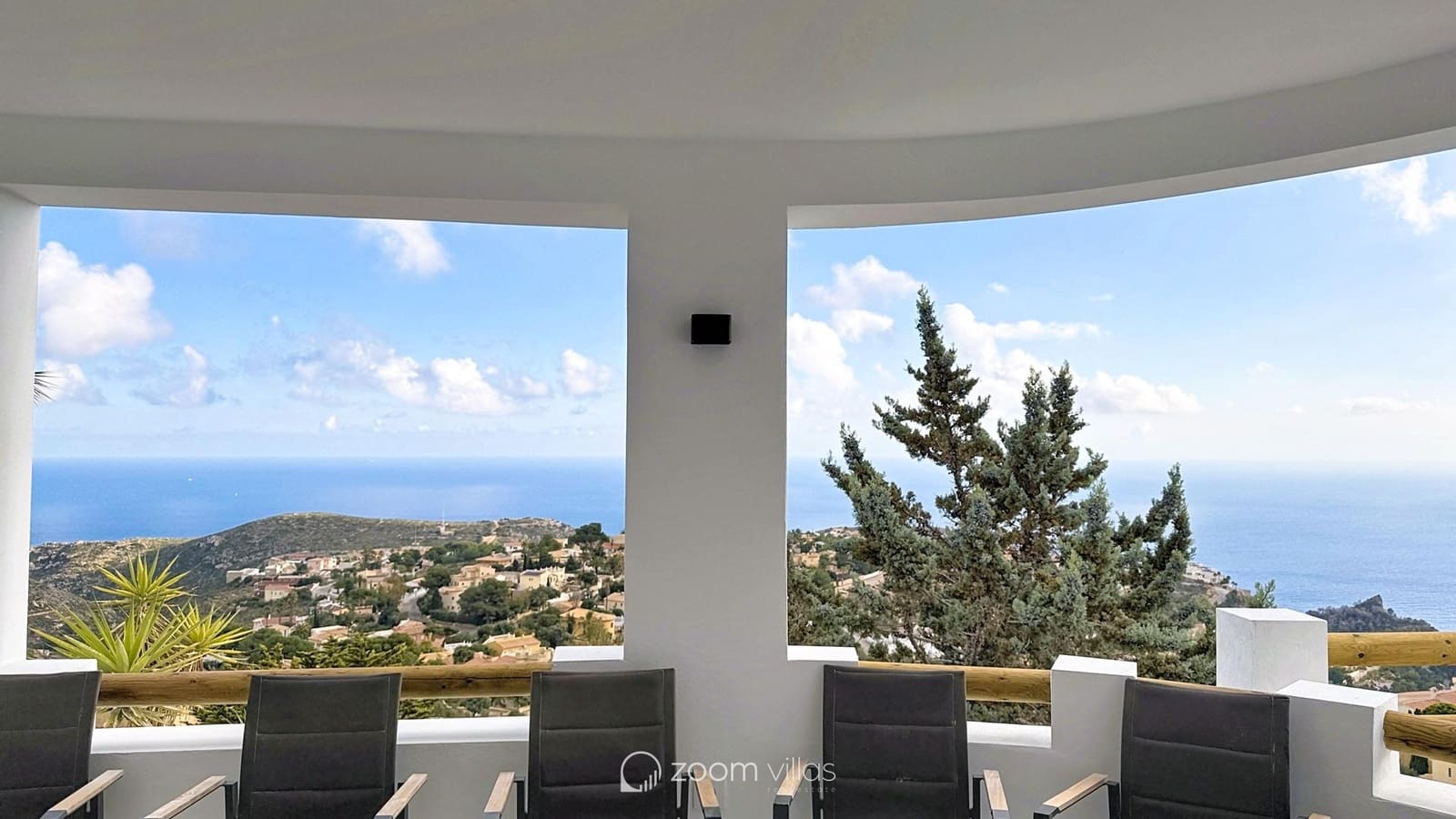 5 quarto Moradia para venda em Cumbre del Sol com piscina garagem - 1 495 000 € (Ref: 10028971)
