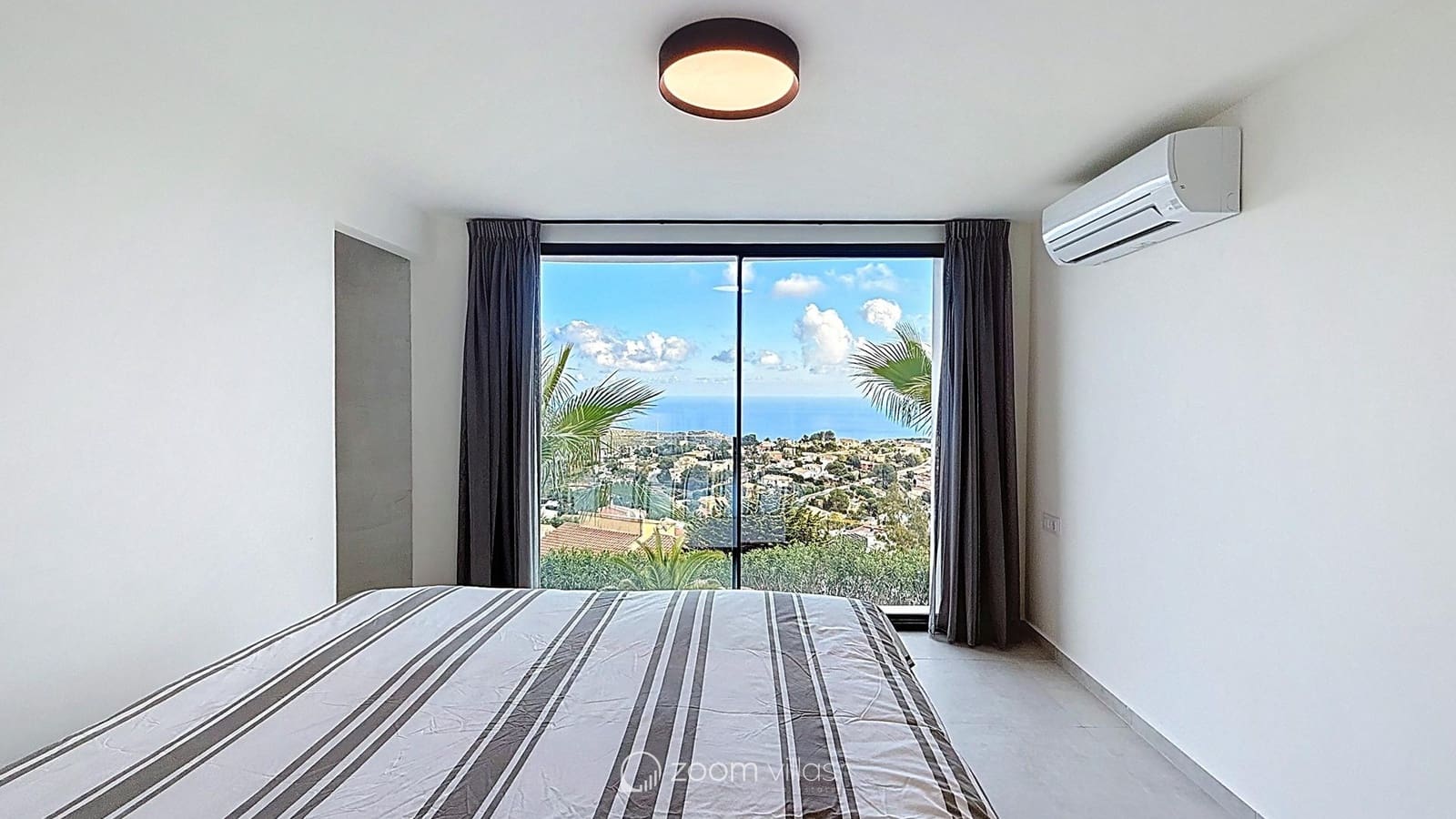 5 quarto Moradia para venda em Cumbre del Sol com piscina garagem - 1 495 000 € (Ref: 10028971)