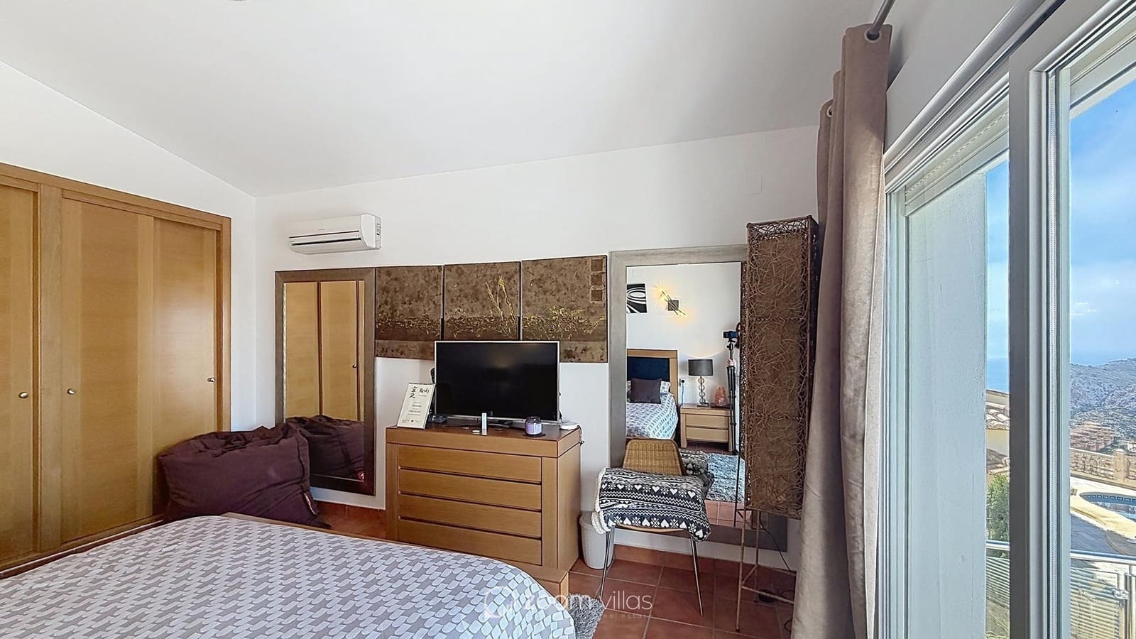 4 sovrum Villa till salu i Cumbre del Sol med pool garage - 1 550 000 € (Ref: 10028998)