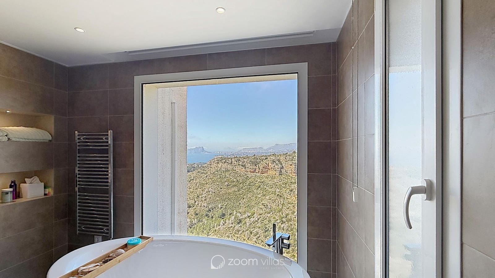 4 sovrum Villa till salu i Cumbre del Sol med pool garage - 1 550 000 € (Ref: 10028998)