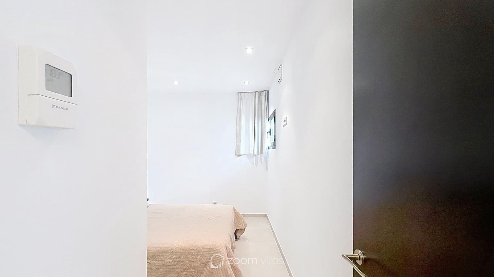 4 Zimmer Villa zu verkaufen in Cumbre del Sol mit Pool Garage - 1.250.000 € (Ref: 10029052)