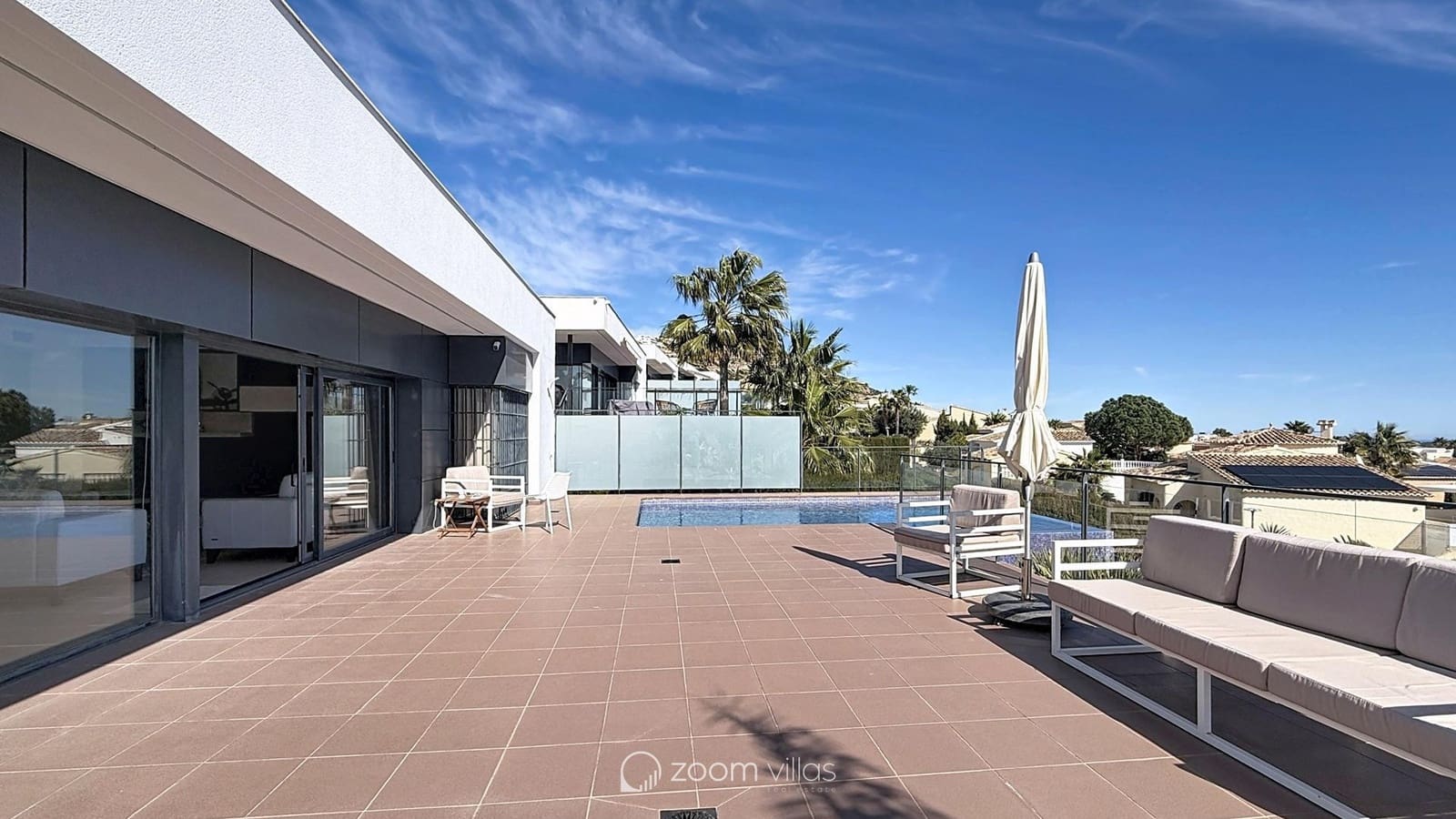 4 Zimmer Villa zu verkaufen in Cumbre del Sol mit Pool Garage - 1.250.000 € (Ref: 10029052)