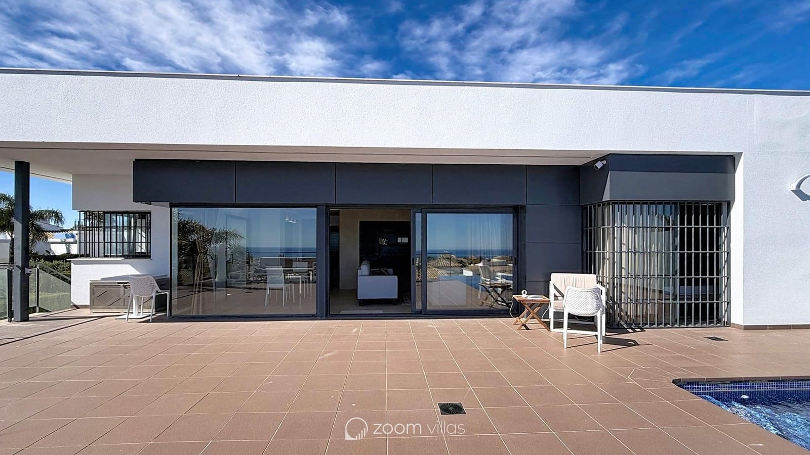 4 Zimmer Villa zu verkaufen in Cumbre del Sol mit Pool Garage - 1.250.000 € (Ref: 10029052)