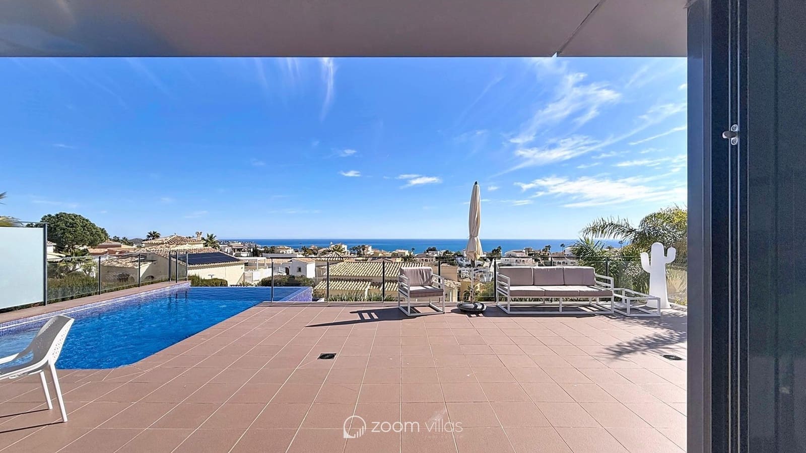 4 Zimmer Villa zu verkaufen in Cumbre del Sol mit Pool Garage - 1.250.000 € (Ref: 10029052)