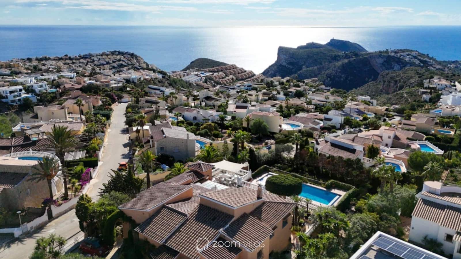 4 bedroom Villa for sale in Cumbre del Sol with pool garage - € 2,350,000 (Ref: 10029053)