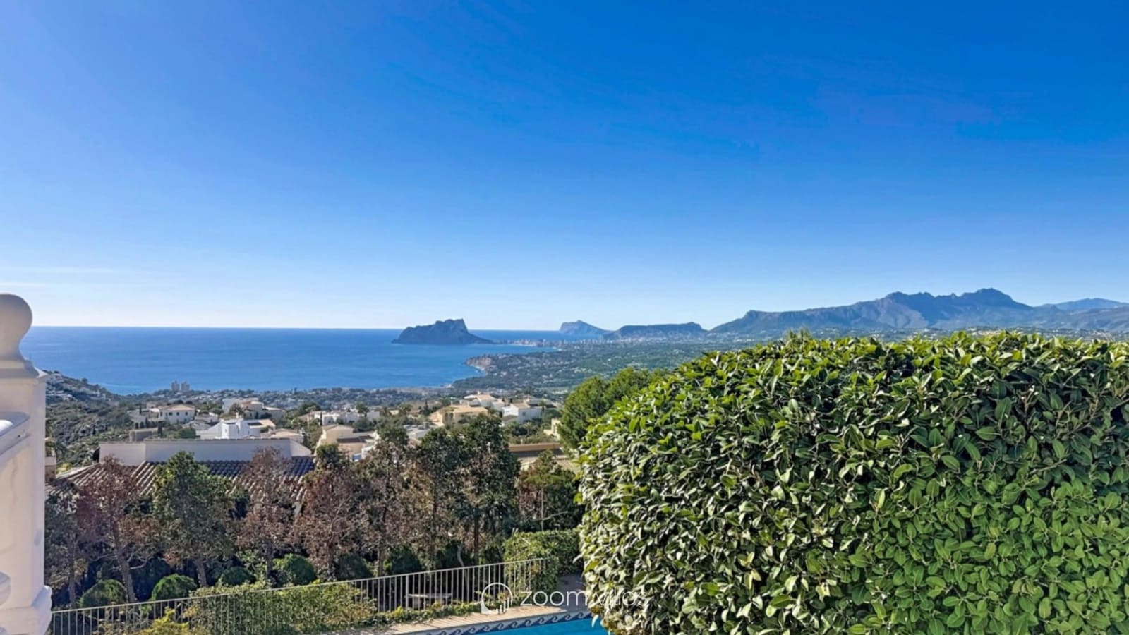 4 bedroom Villa for sale in Cumbre del Sol with pool garage - € 2,350,000 (Ref: 10029053)