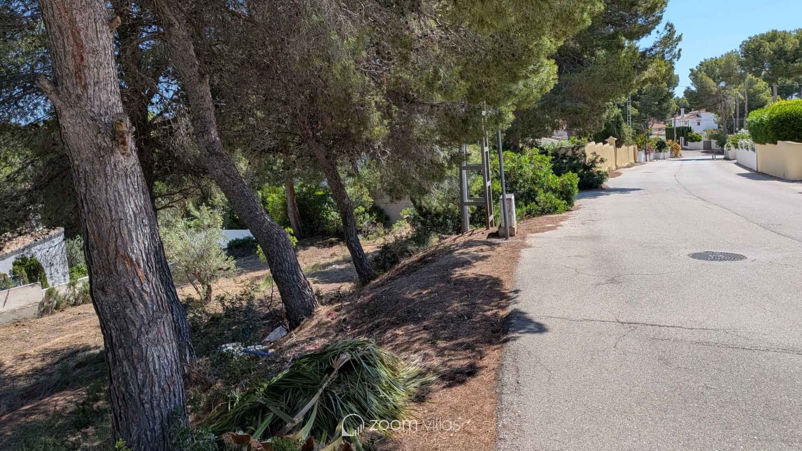 Building Plot for sale in Moraira - € 910,000 (Ref: 10029504)