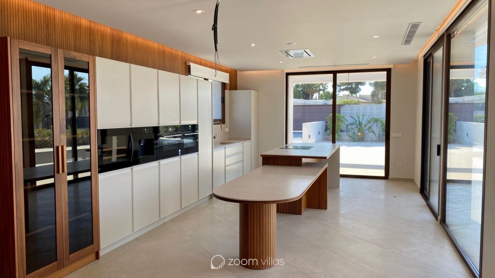 4 Zimmer Villa zu verkaufen in Calpe / Calp mit Pool Garage - 1.625.000 € (Ref: 10029705)