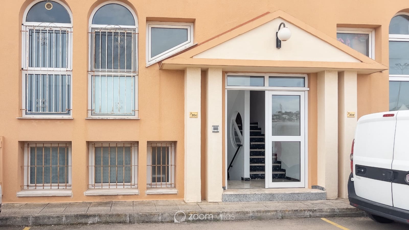 Kommersiell till salu i Moraira med garage - 220 000 € (Ref: 10043424)
