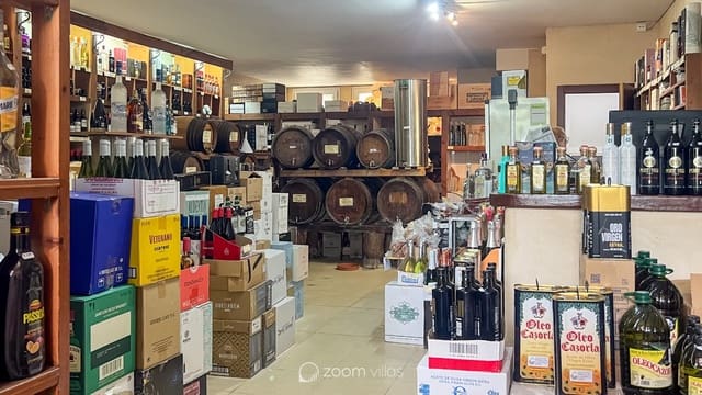 Kommersiell till salu i Casco Urbano, Teulada-Moraira med garage - 220 000 € (Ref: 10043424)