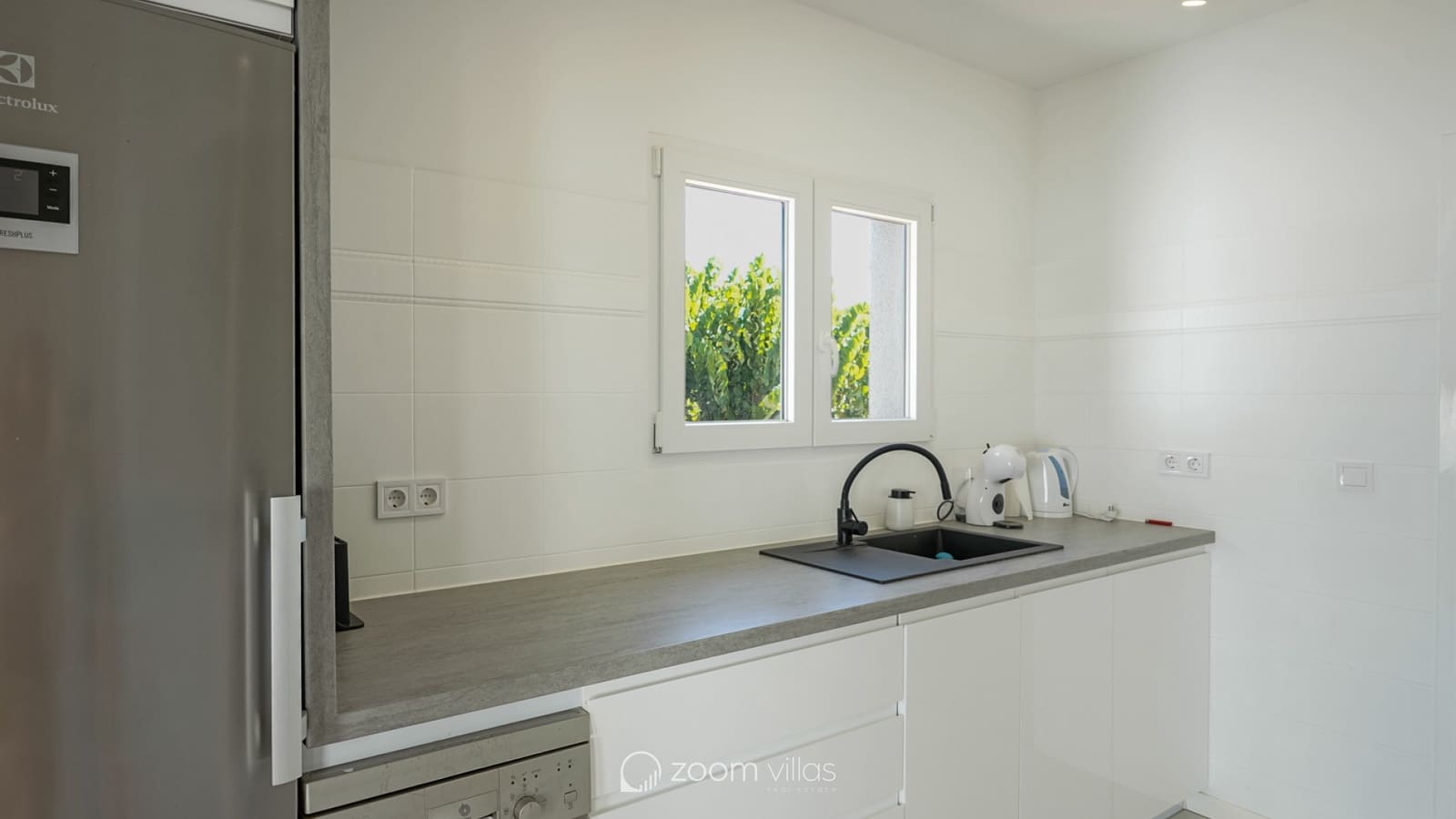 5 soveværelse Villa til salg i Calpe / Calp med swimmingpool garage - € 729.000 (Ref: 10111125)