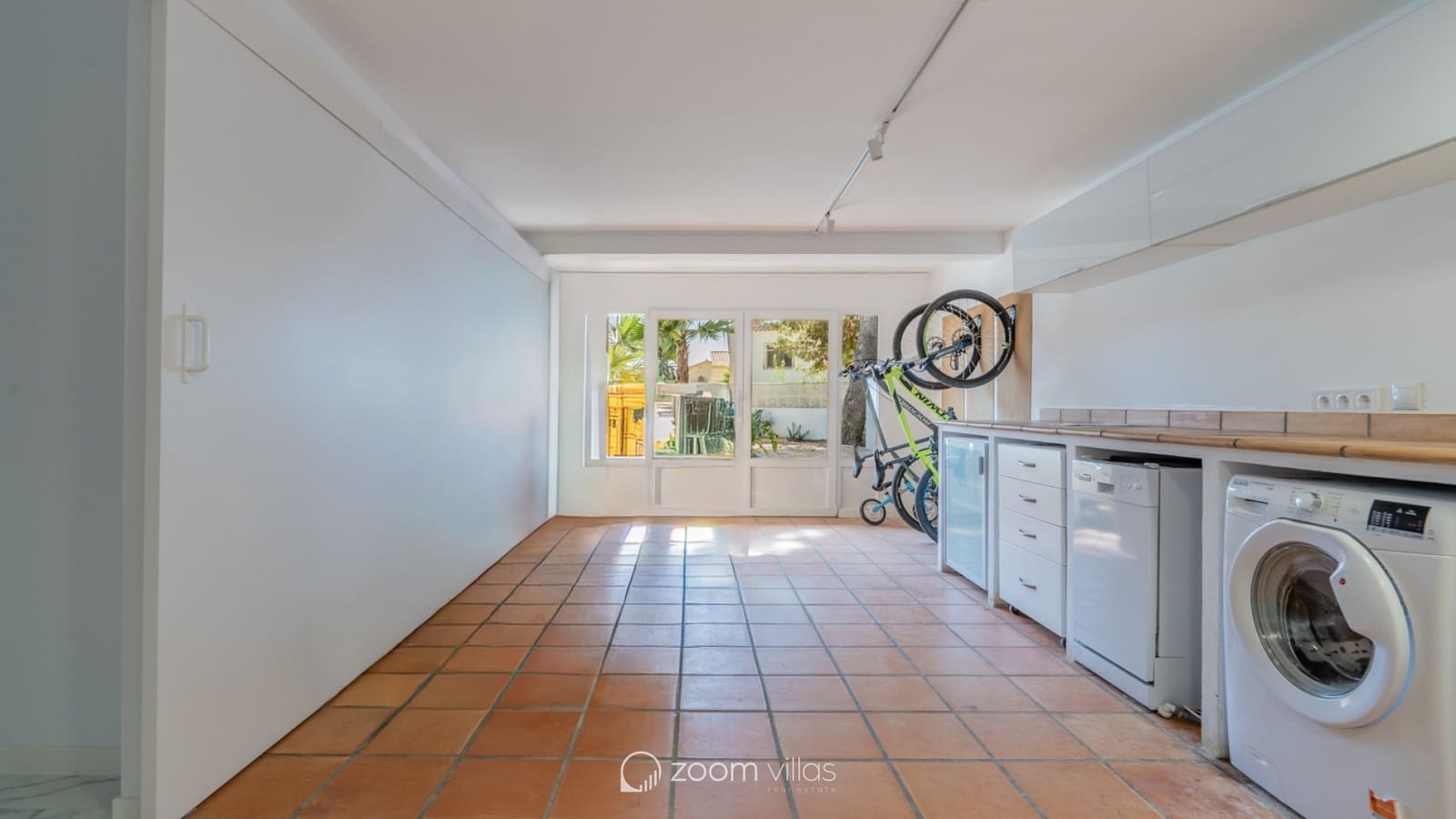 5 soveværelse Villa til salg i Calpe / Calp med swimmingpool garage - € 729.000 (Ref: 10111125)