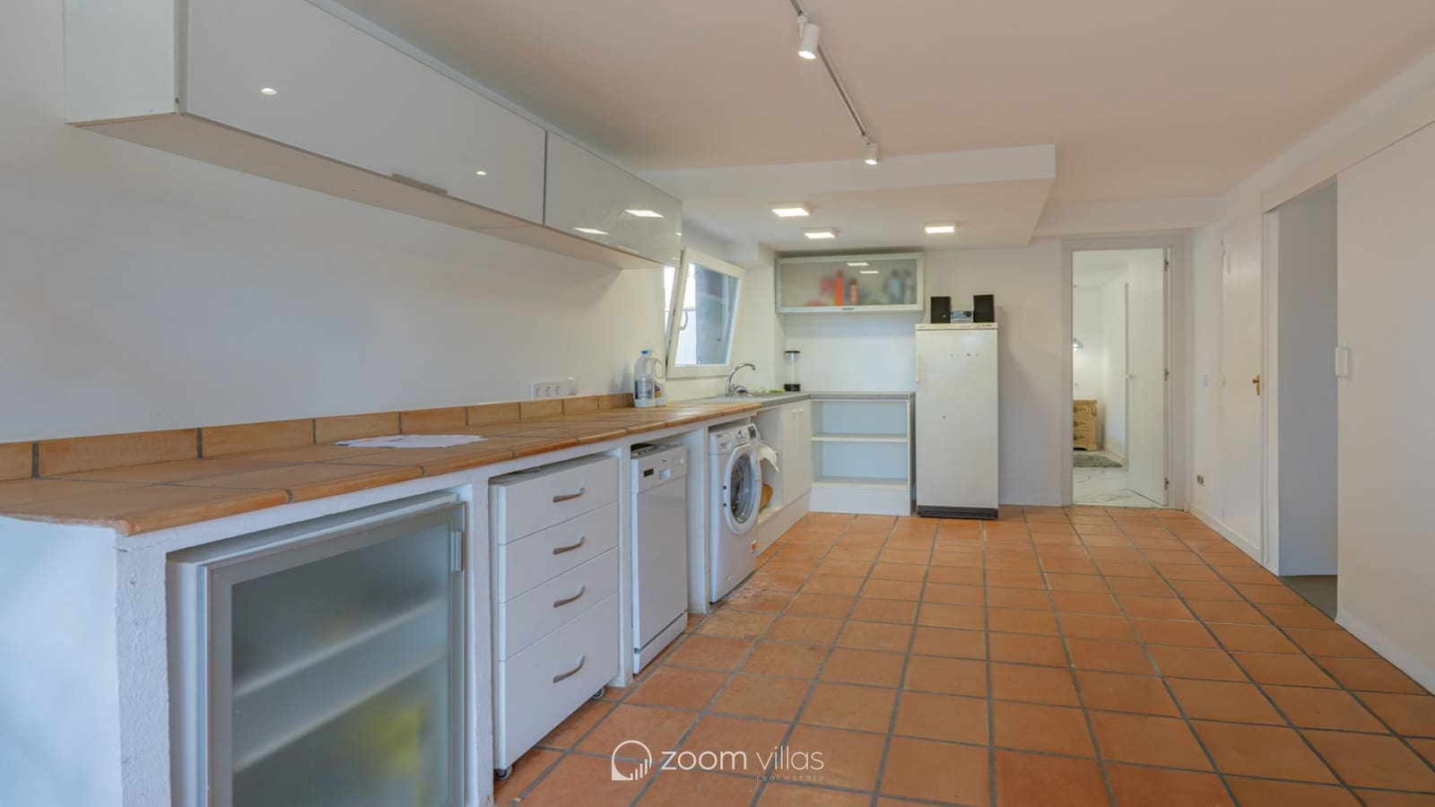 5 soveværelse Villa til salg i Calpe / Calp med swimmingpool garage - € 729.000 (Ref: 10111125)