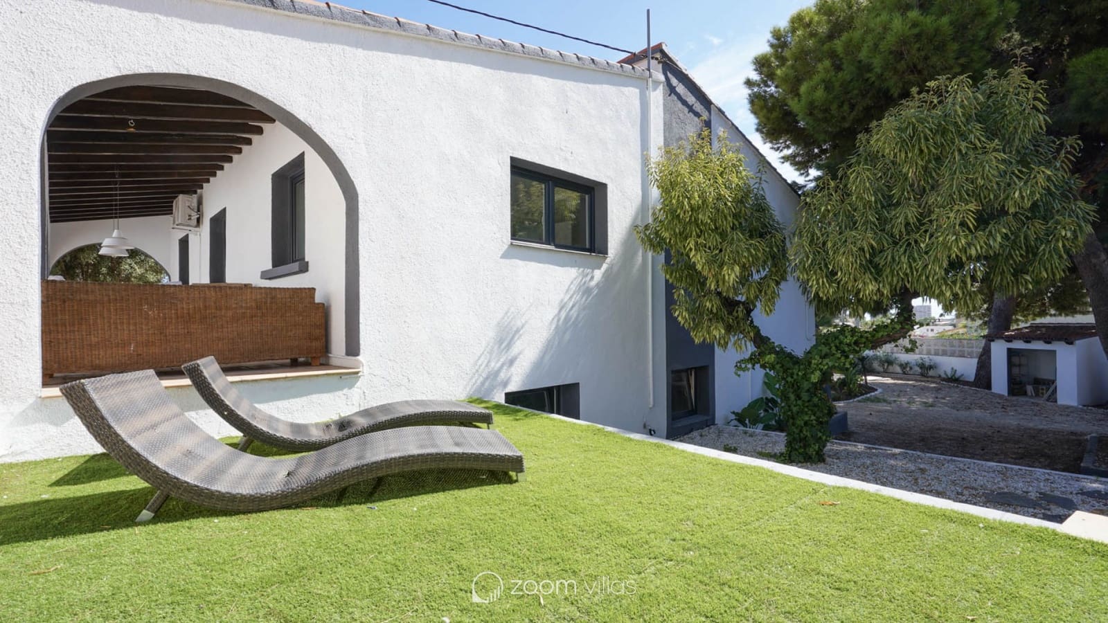 5 soveværelse Villa til salg i Calpe / Calp med swimmingpool garage - € 729.000 (Ref: 10111125)