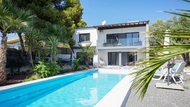 5 soveværelse Villa til salg i Gargasindi, Calpe / Calp med swimmingpool garage - € 729.000 (Ref: 10111125)