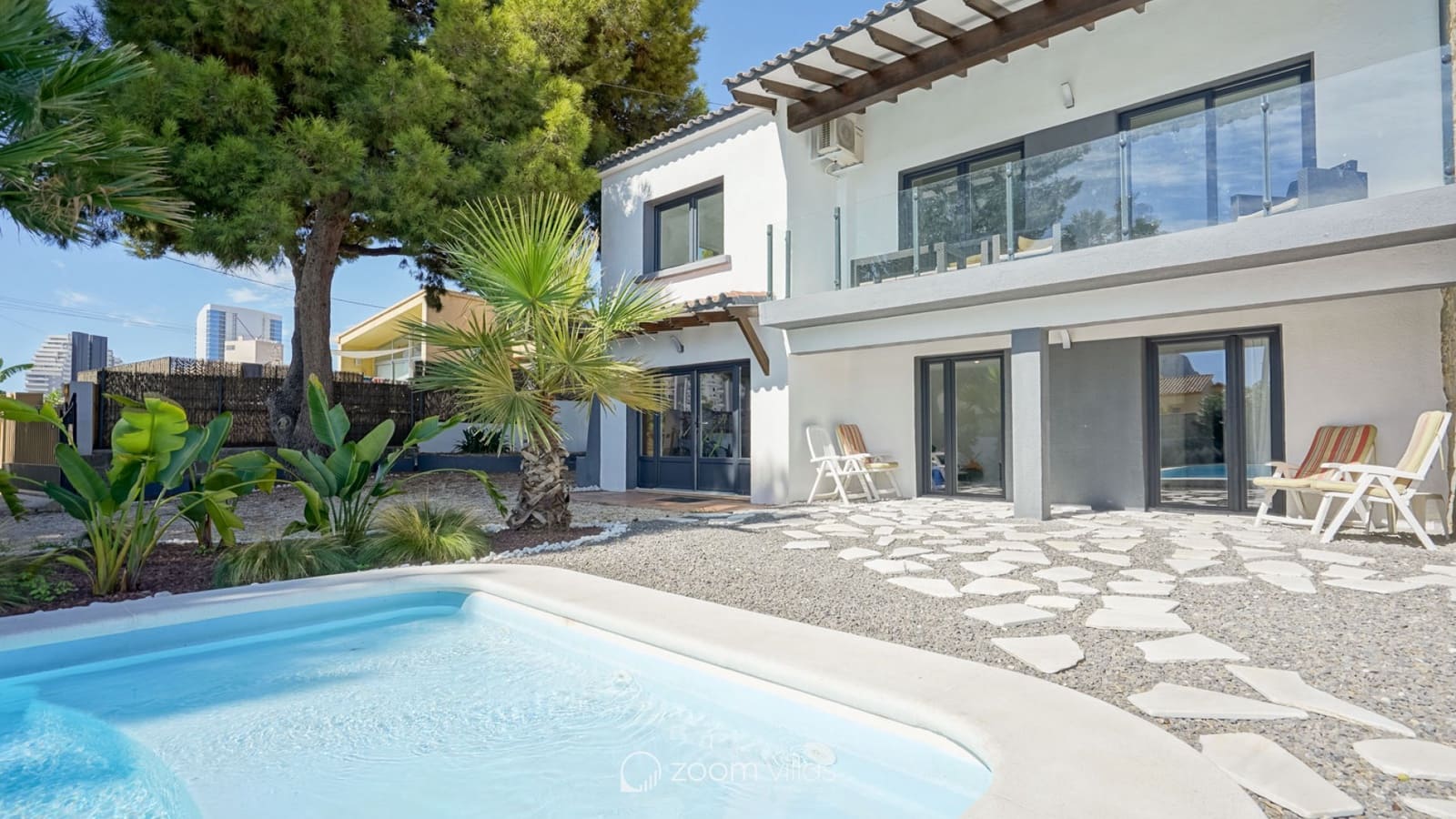5 soveværelse Villa til salg i Calpe / Calp med swimmingpool garage - € 729.000 (Ref: 10111125)