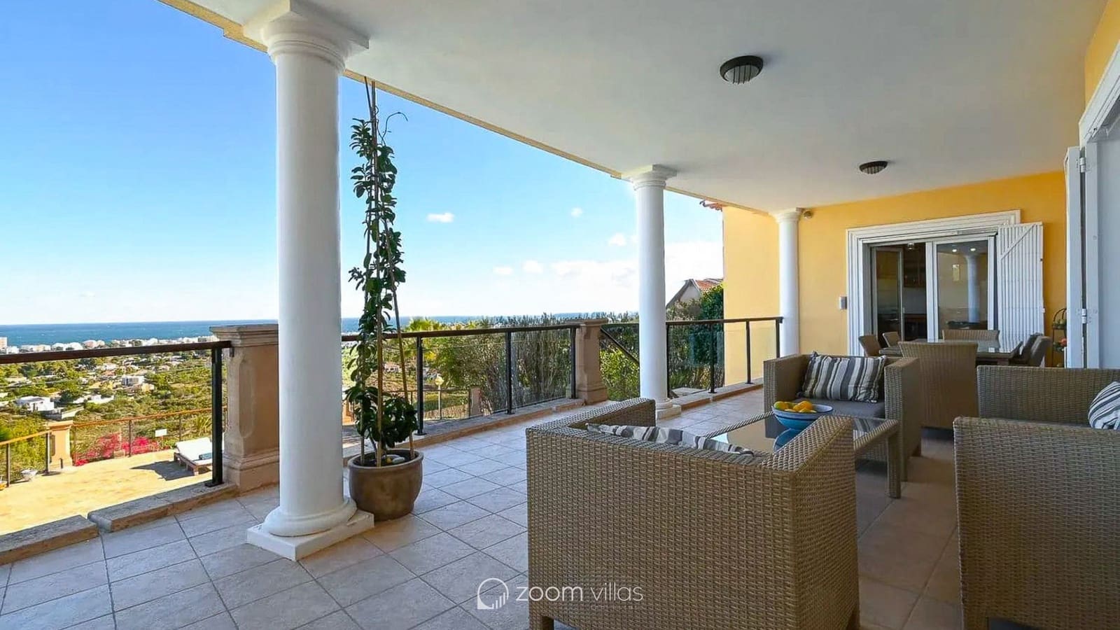 4 sypialnia Willa na sprzedaż w Javea / Xabia z basenem garażem - 1 685 000 € (Ref: 10130512)