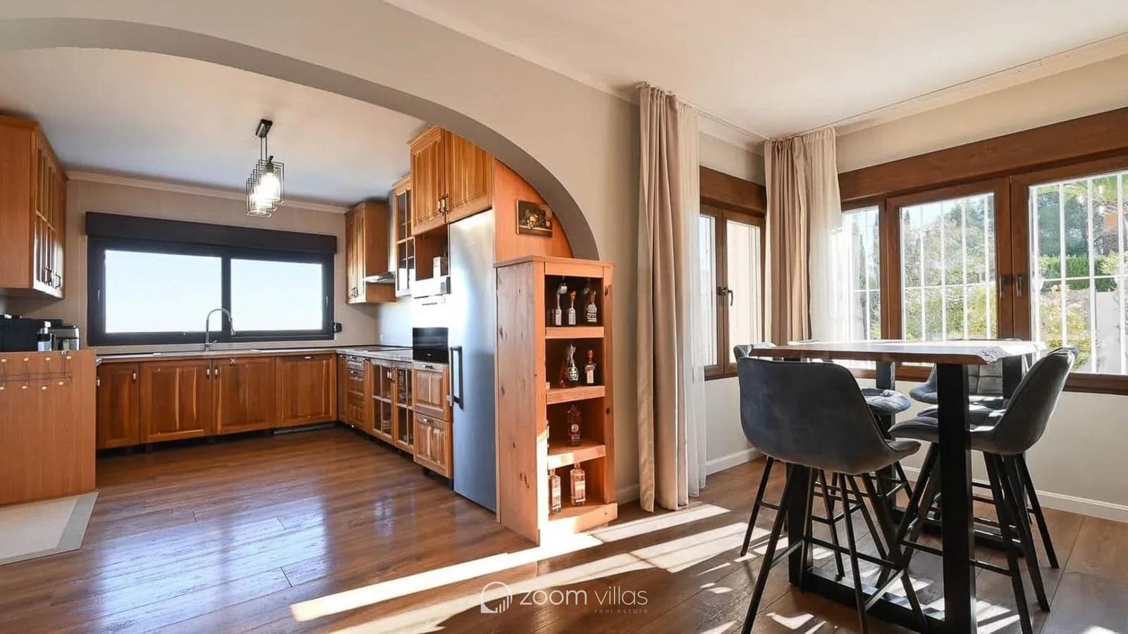4 sypialnia Willa na sprzedaż w Javea / Xabia z basenem garażem - 1 685 000 € (Ref: 10130512)