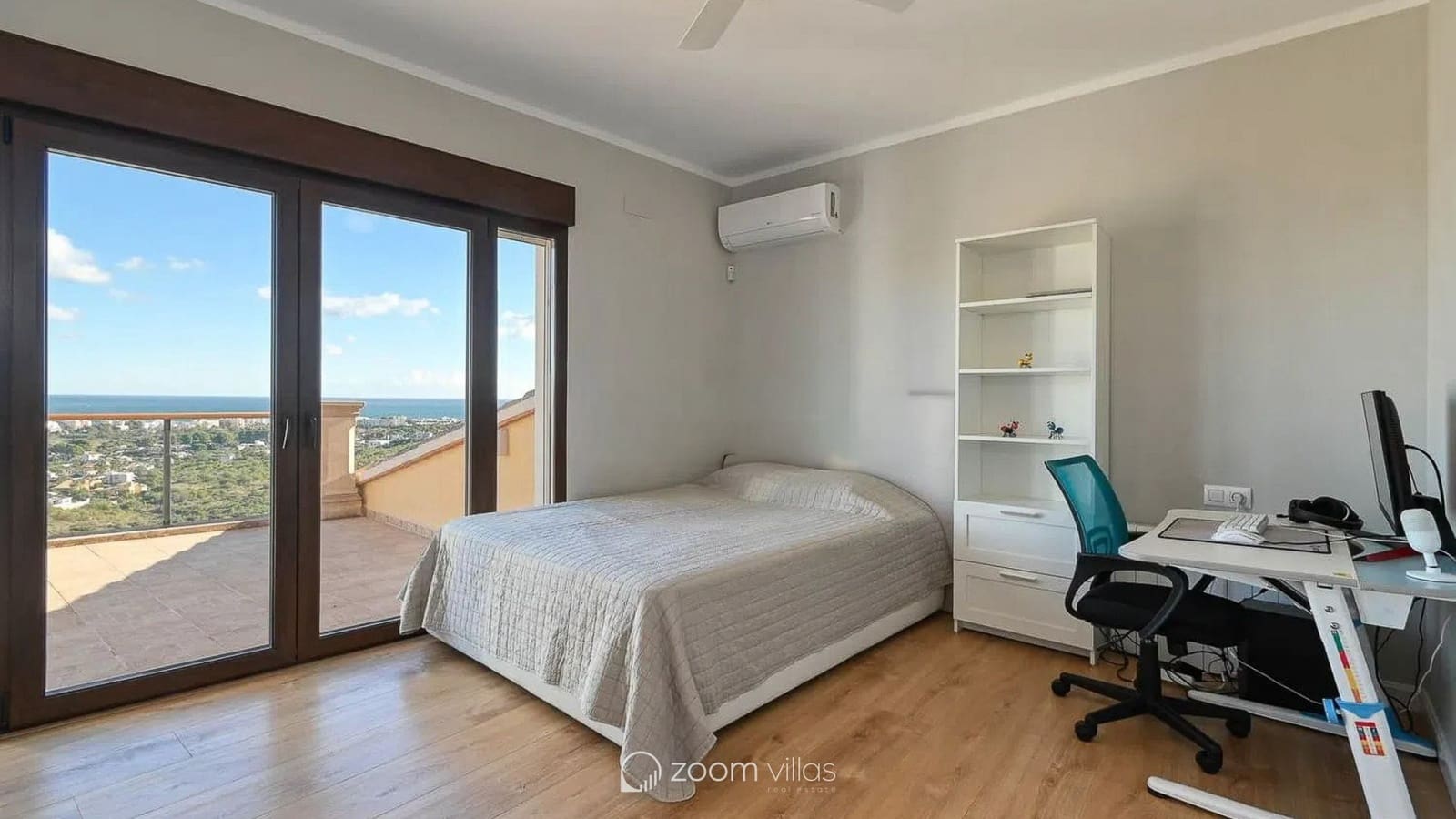 4 sypialnia Willa na sprzedaż w Javea / Xabia z basenem garażem - 1 685 000 € (Ref: 10130512)