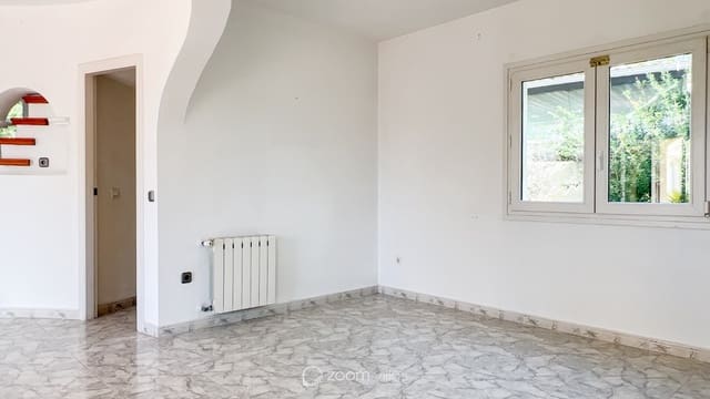 3 makuuhuone Huvila myytävänä paikassa Moravit - Cap Blanc, Teulada-Moraira mukana uima-altaan 
autotalli - 670 000 € (Ref: 10153163)