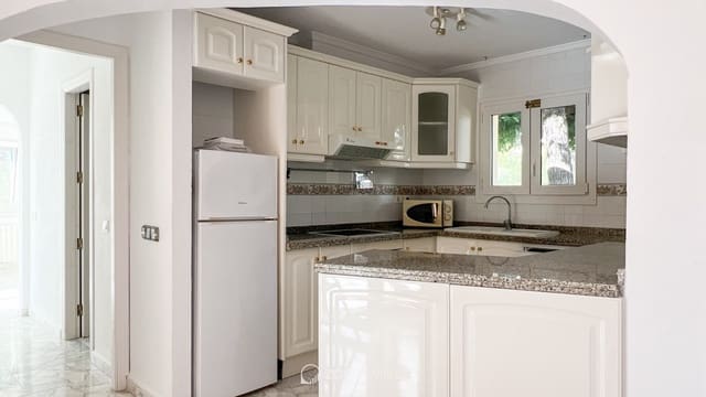 3 makuuhuone Huvila myytävänä paikassa Moravit - Cap Blanc, Teulada-Moraira mukana uima-altaan 
autotalli - 670 000 € (Ref: 10153163)
