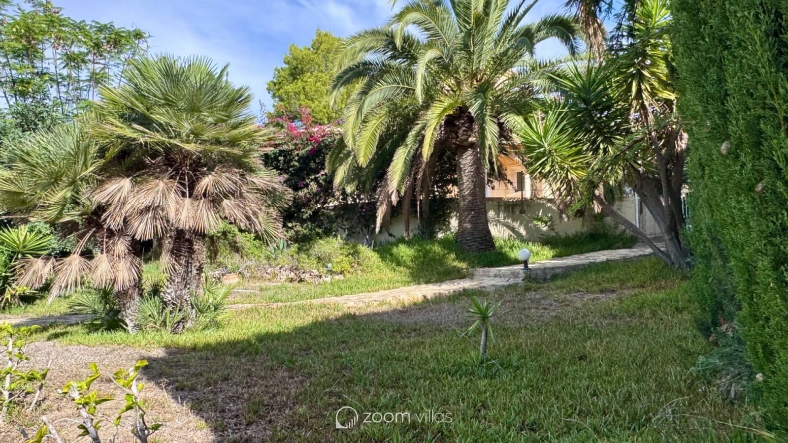 3 slaapkamer Villa te koop in Moraira met zwembad garage - € 670.000 (Ref: 10153163)