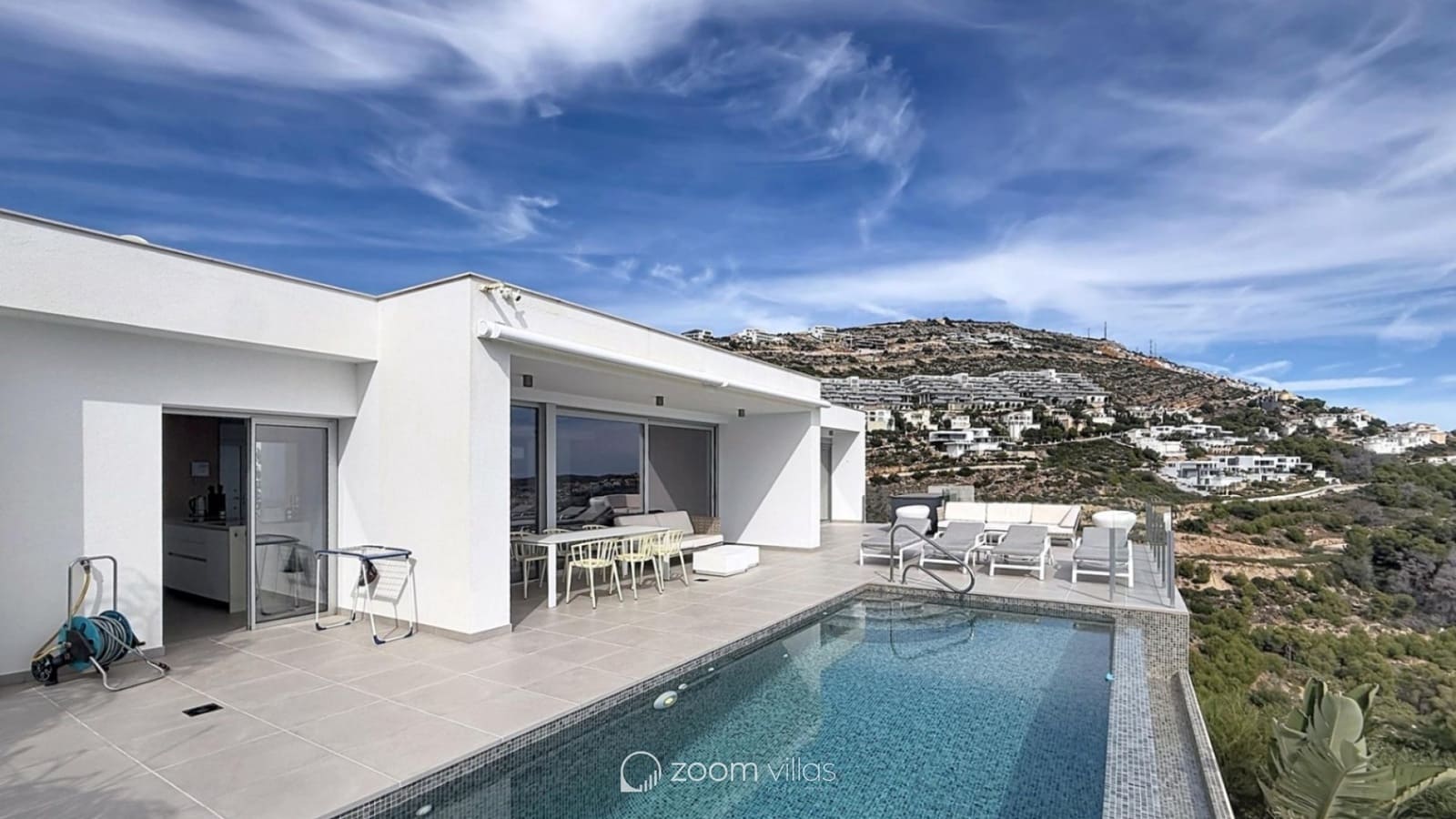 4 soverom Villa til salgs i Benitachell / Benitatxell med svømmebasseng garasje - € 1 695 000 (Ref: 10160184)