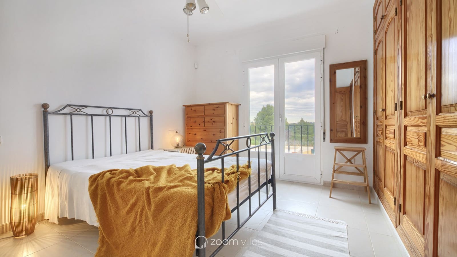 5 bedroom Villa for sale in Javea / Xabia with pool - € 749,000 (Ref: 10165384)