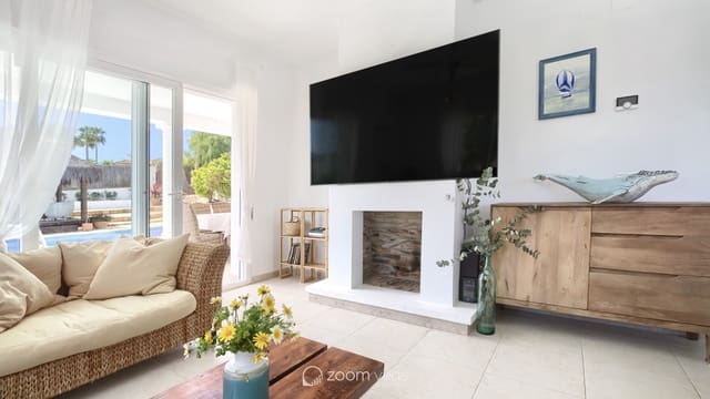 5 slaapkamer Villa te koop in Partides comunes - Adsubia, Javea / Xàbia met zwembad - € 749.000 (Ref: 10165384)