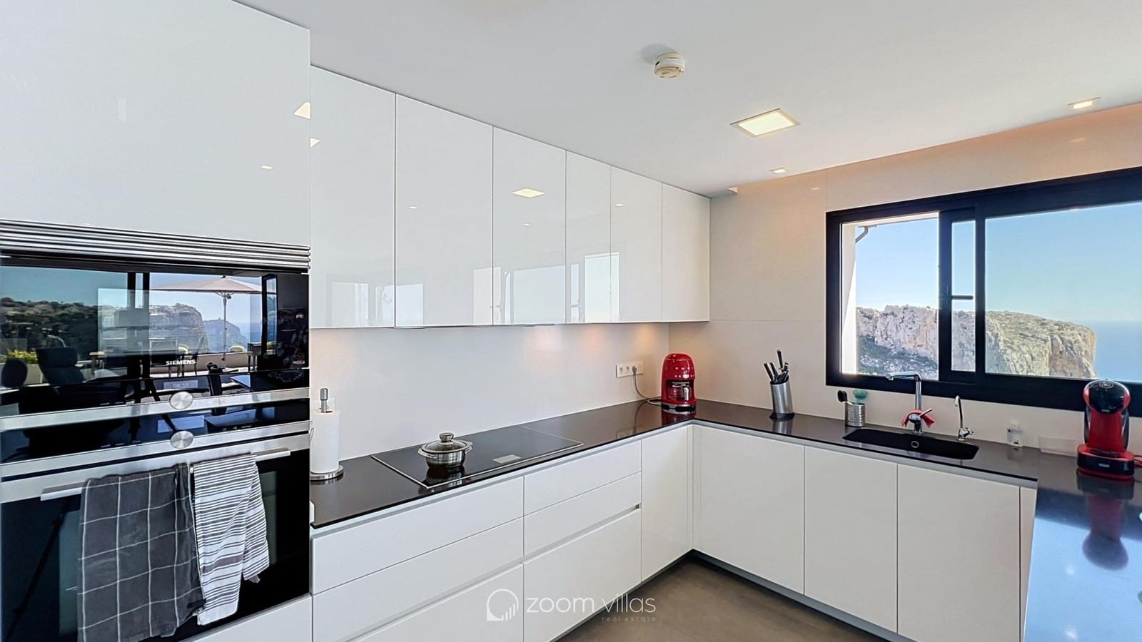 3 soverom Leilighet til salgs i Cumbre del Sol med svømmebasseng garasje - € 1 100 000 (Ref: 10165477)