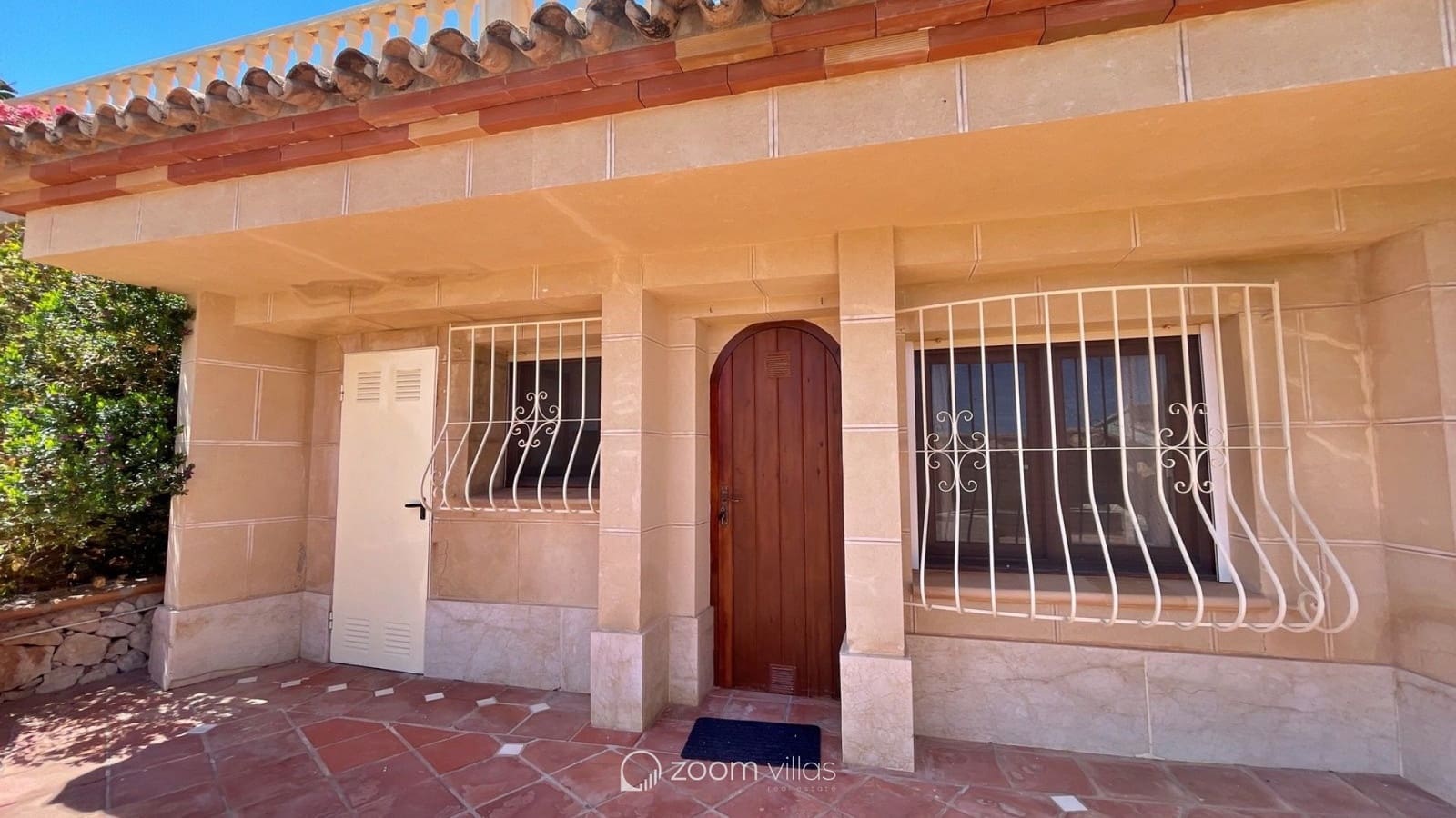 4 bedroom Villa for sale in Moraira with pool garage - € 899,000 (Ref: 10165856)