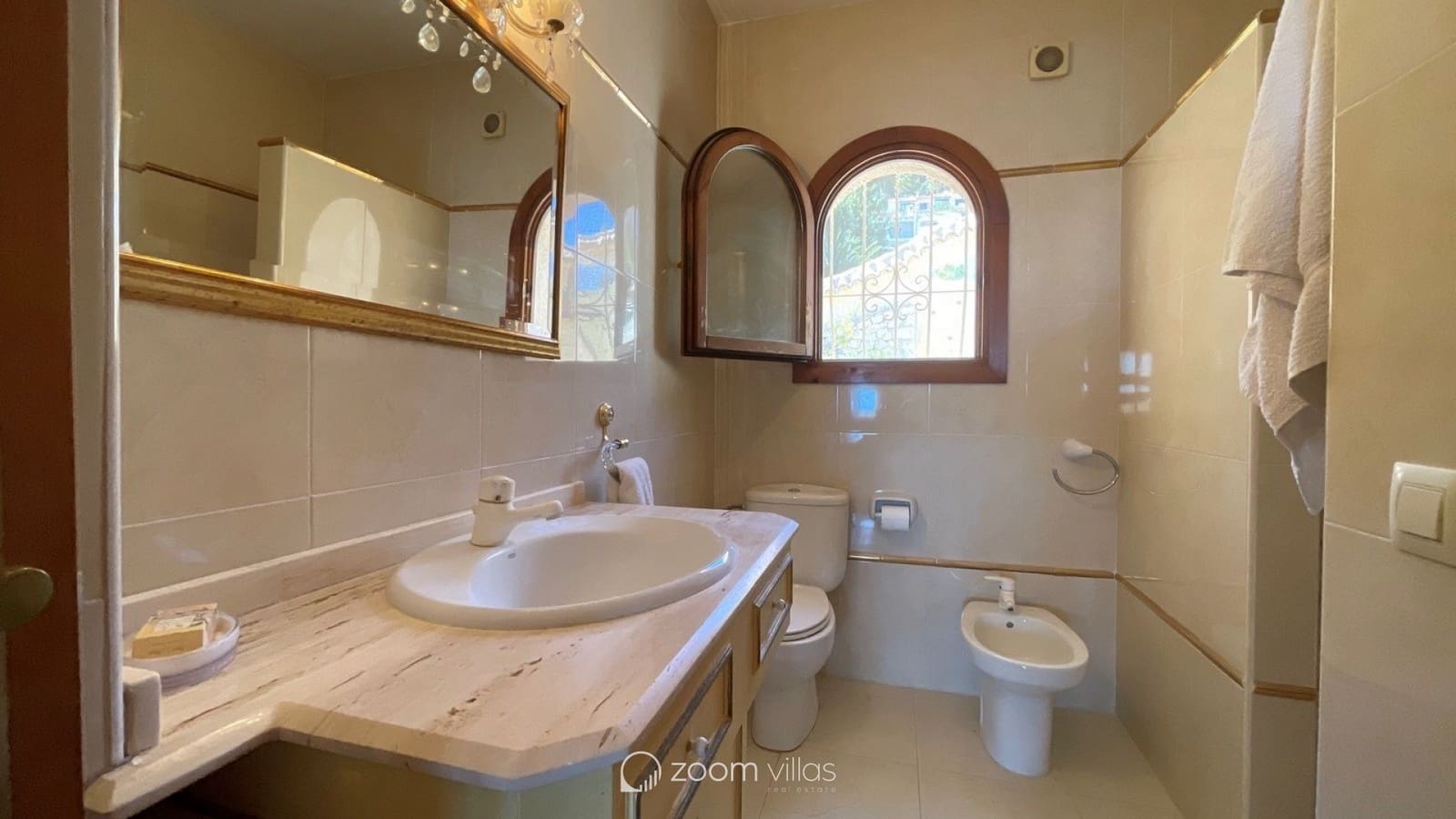 4 bedroom Villa for sale in Moraira with pool garage - € 899,000 (Ref: 10165856)