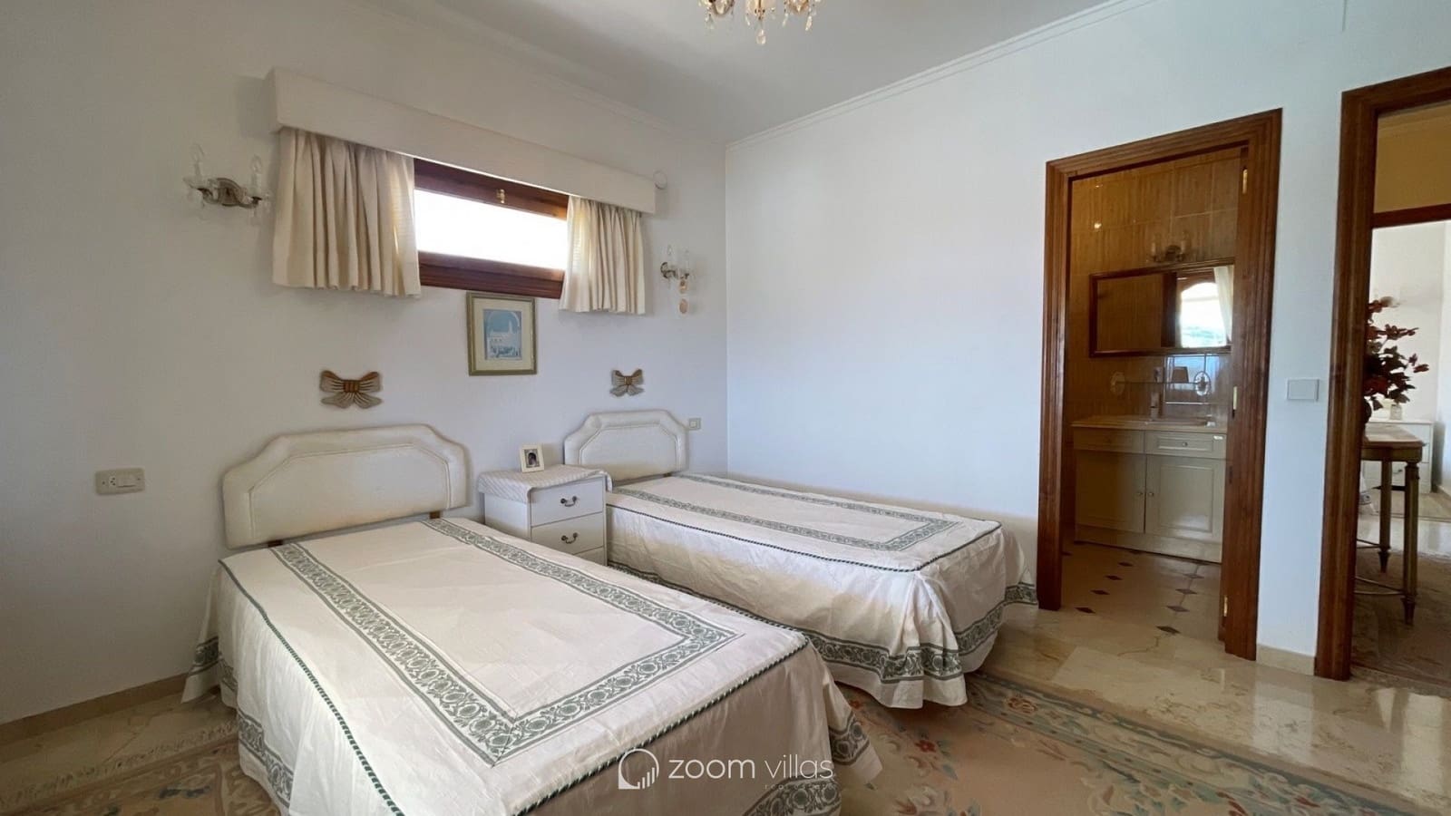 4 bedroom Villa for sale in Moraira with pool garage - € 899,000 (Ref: 10165856)