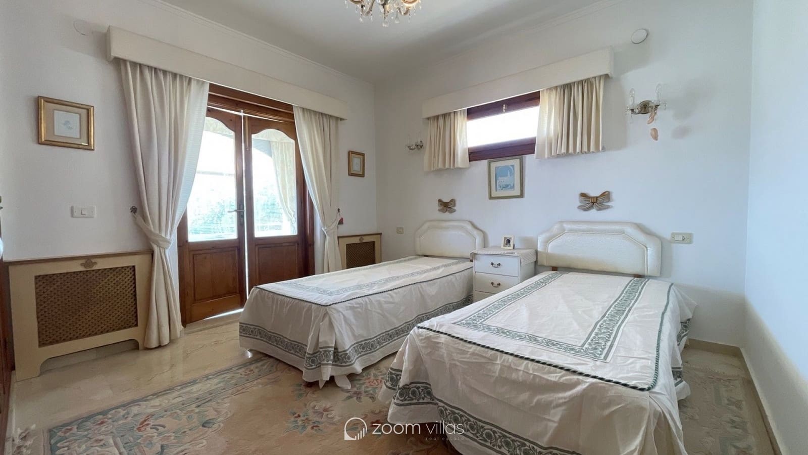 4 bedroom Villa for sale in Moraira with pool garage - € 899,000 (Ref: 10165856)