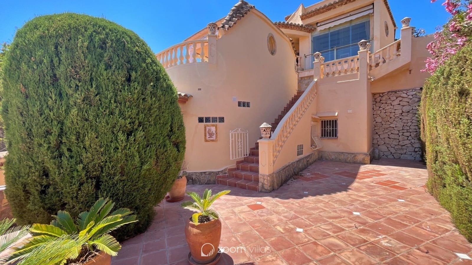 4 bedroom Villa for sale in Moraira with pool garage - € 899,000 (Ref: 10165856)