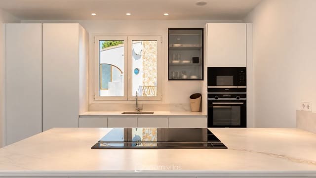 5 makuuhuone Huvila myytävänä paikassa Moravit - Cap Blanc, Teulada-Moraira mukana uima-altaan 
autotalli - 2 400 000 € (Ref: 10183537)