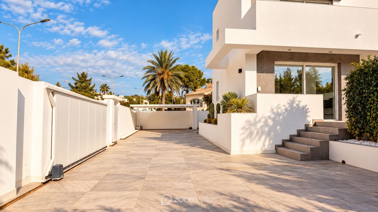 5 makuuhuone Huvila myytävänä paikassa Moraira mukana uima-altaan 
autotalli - 2 400 000 € (Ref: 10183537)