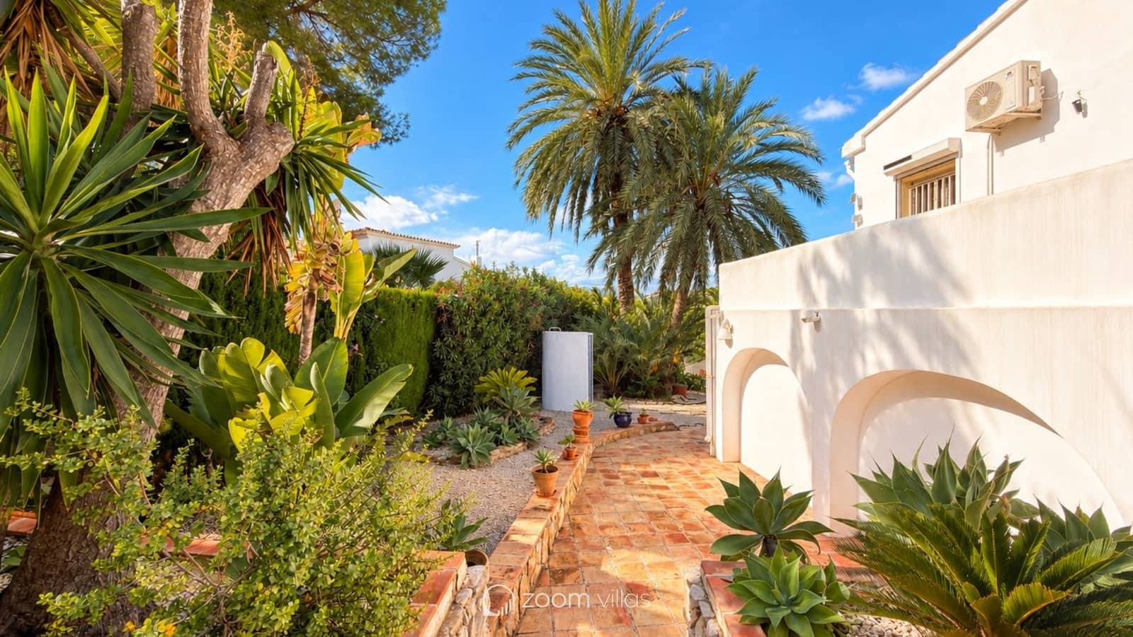 4 soverom Villa til salgs i Moraira med svømmebasseng garasje - € 1 100 000 (Ref: 10183725)