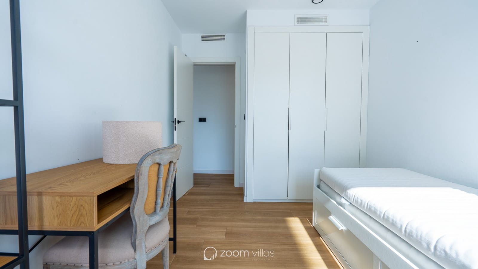 3 soveværelse Lejlighed til salg i Javea / Xabia med garage - € 475.000 (Ref: 10187227)