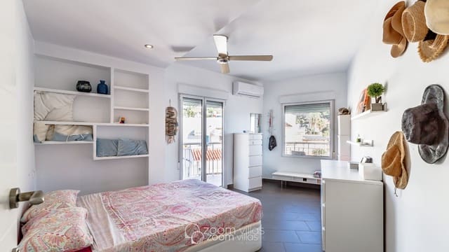 3 soverom Leilighet til salgs i El Portet - Pla de Mar, Teulada-Moraira med garasje - € 895 000 (Ref: 7912378)