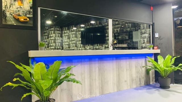 Commercial for sale in Moraira, Teulada-Moraira with garage - € 1,000,000 (Ref: 7942310)