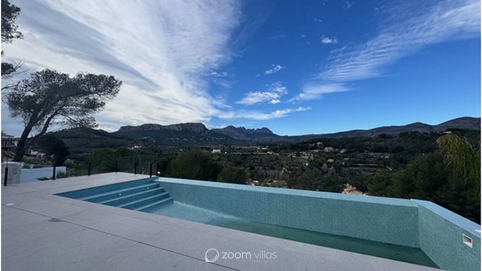 3 chambre Villa/Maison à vendre à Calpe / Calp avec piscine garage - 1 135 000 € (Ref: 8470180)