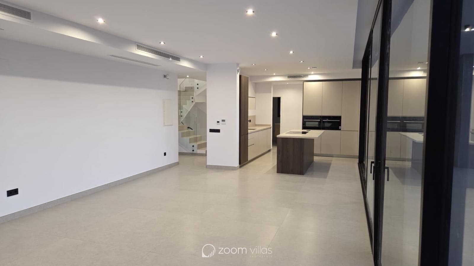 3 chambre Villa/Maison à vendre à Calpe / Calp avec piscine garage - 1 135 000 € (Ref: 8470180)