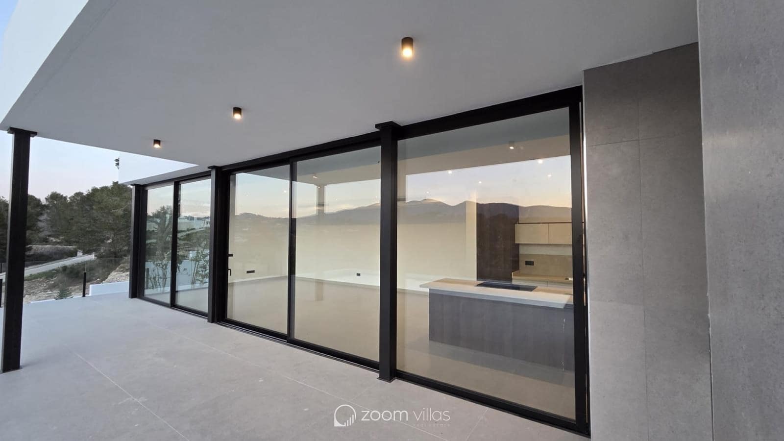 3 chambre Villa/Maison à vendre à Calpe / Calp avec piscine garage - 1 135 000 € (Ref: 8470180)