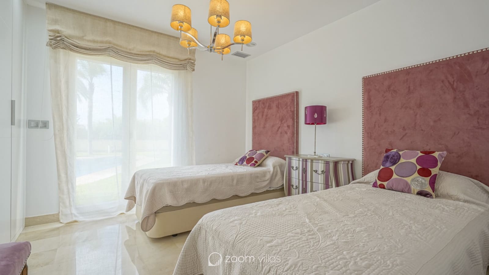 4 makuuhuone Huvila myytävänä paikassa Benissa mukana uima-altaan 
autotalli - 1 350 000 € (Ref: 8499039)