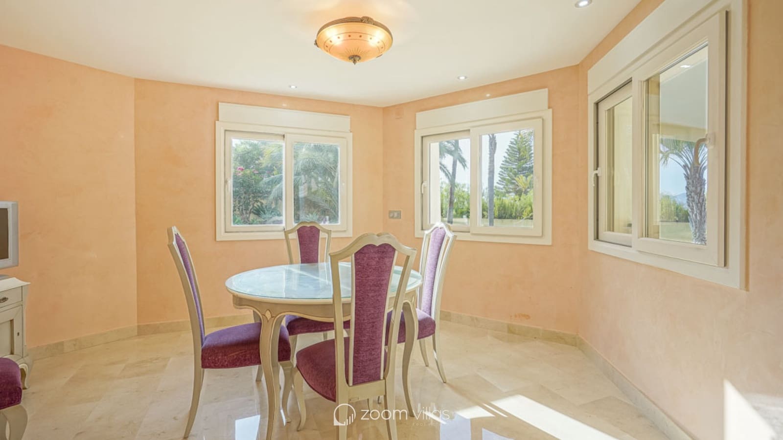 4 makuuhuone Huvila myytävänä paikassa Benissa mukana uima-altaan 
autotalli - 1 350 000 € (Ref: 8499039)