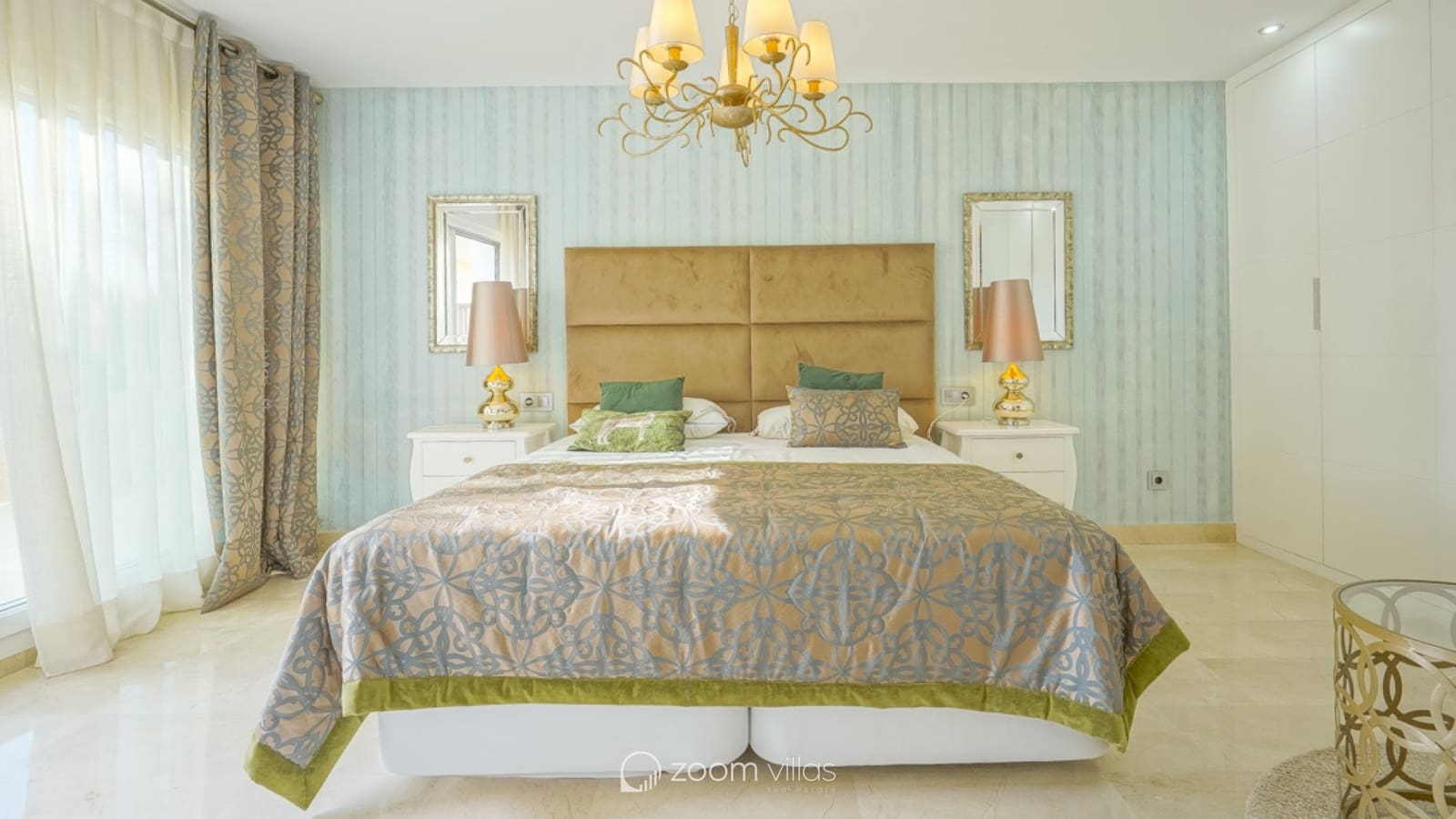 4 makuuhuone Huvila myytävänä paikassa Benissa mukana uima-altaan 
autotalli - 1 350 000 € (Ref: 8499039)